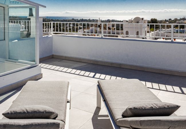 Lägenhet i Marbella - Exclusively Modern 2-Bedroom Apartment in Aloha Pueblo Lägenhet i Marbella - Exclusively Modern 2-Bedroom Apartment in Aloha Pueblo