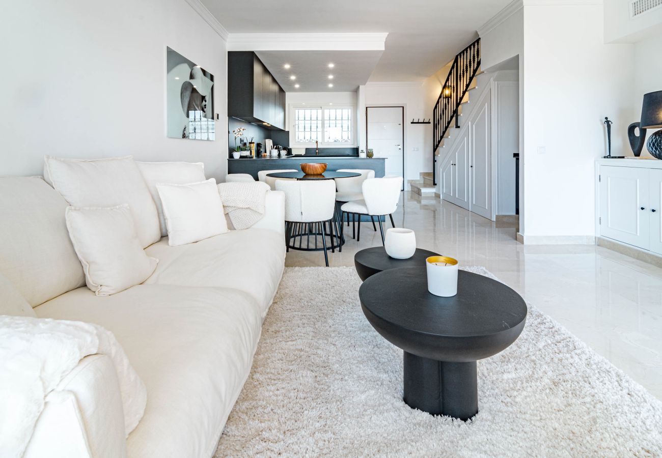 Lägenhet i Marbella - Exclusively Modern 2-Bedroom Apartment in Aloha Pueblo Lägenhet i Marbella - Exclusively Modern 2-Bedroom Apartment in Aloha Pueblo