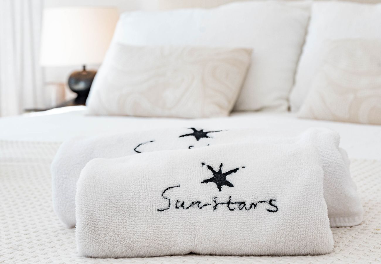 Lägenhet i Marbella - Exclusively Modern 2-Bedroom Apartment in Aloha Pueblo Lägenhet i Marbella - Exclusively Modern 2-Bedroom Apartment in Aloha Pueblo