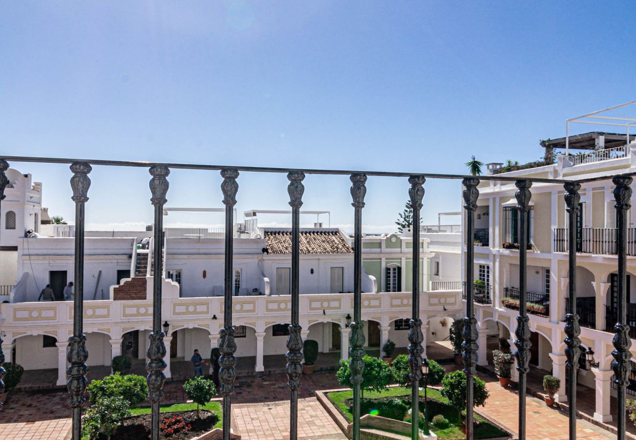 Lägenhet i Marbella - Exclusively Modern 2-Bedroom Apartment in Aloha Pueblo Lägenhet i Marbella - Exclusively Modern 2-Bedroom Apartment in Aloha Pueblo