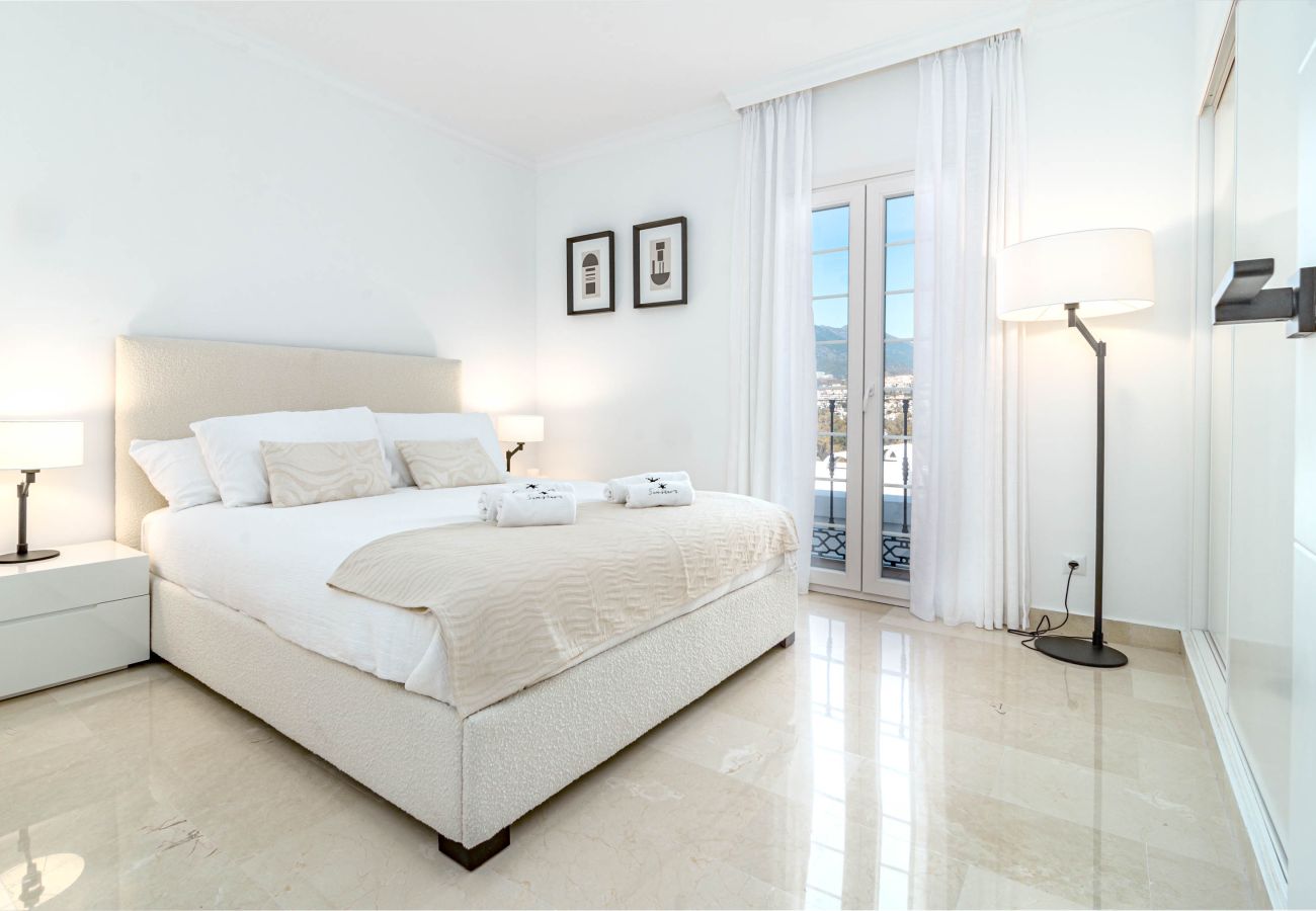 Lägenhet i Marbella - Exclusively Modern 2-Bedroom Apartment in Aloha Pueblo Lägenhet i Marbella - Exclusively Modern 2-Bedroom Apartment in Aloha Pueblo