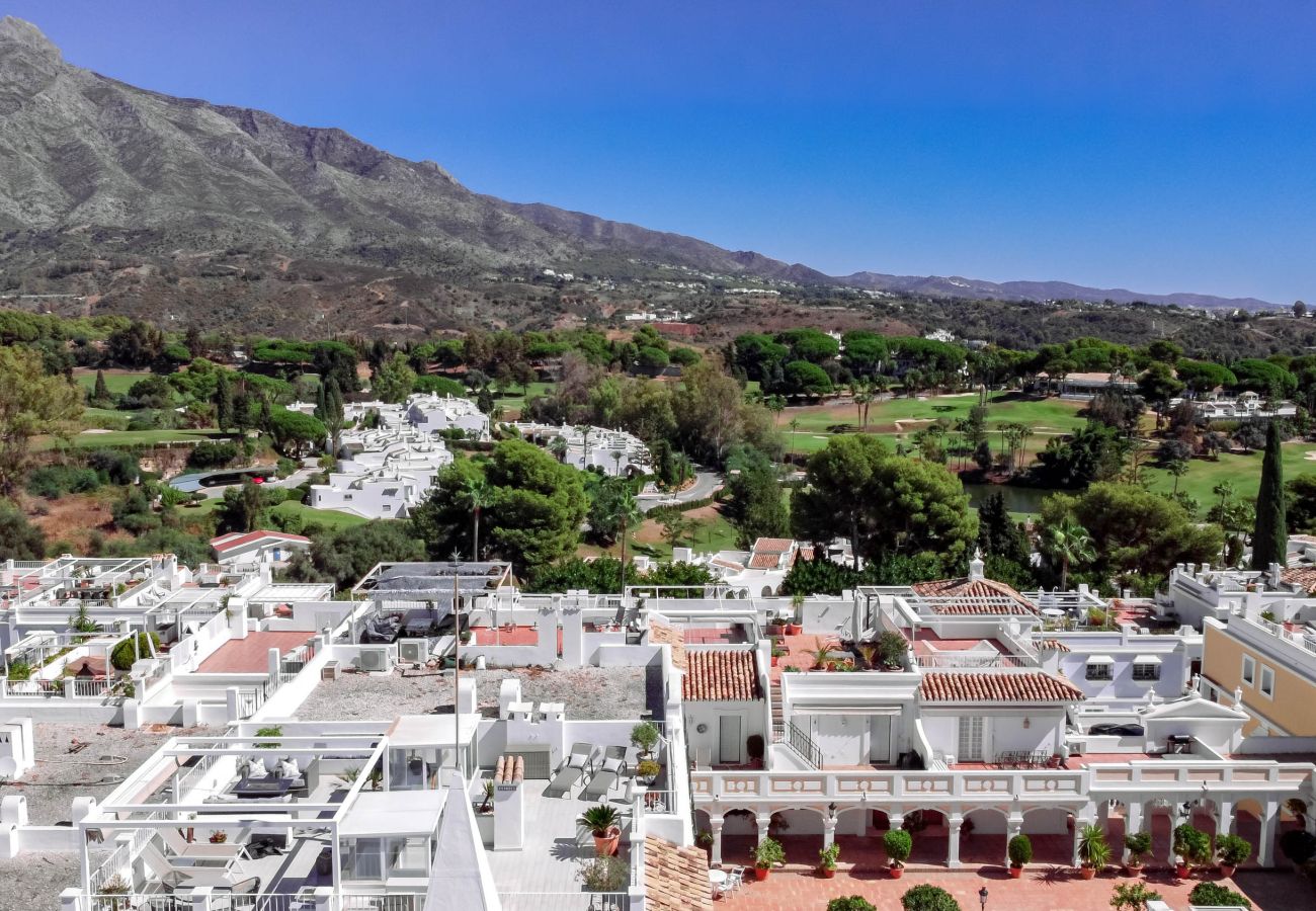 Lägenhet i Marbella - Exclusively Modern 2-Bedroom Apartment in Aloha Pueblo Lägenhet i Marbella - Exclusively Modern 2-Bedroom Apartment in Aloha Pueblo