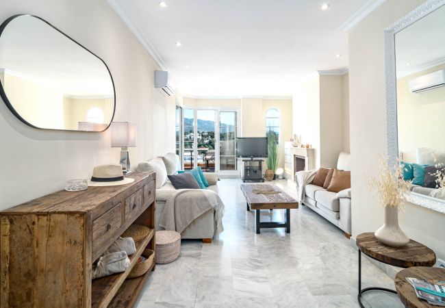 Lägenhet i Nueva andalucia - Charming 2 bedroom  apartment in Señorío de Aloha close to Centro Plaza, Nueva Andalucia  Lägenhet i Nueva andalucia - Charming 2 bedroom  apartment in Señorío de Aloha close to Centro Plaza, Nueva Andalucia