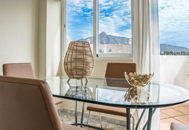 Lägenhet i Nueva andalucia - Charming 2 bedroom  apartment in Señorío de Aloha close to Centro Plaza, Nueva Andalucia  Lägenhet i Nueva andalucia - Charming 2 bedroom  apartment in Señorío de Aloha close to Centro Plaza, Nueva Andalucia