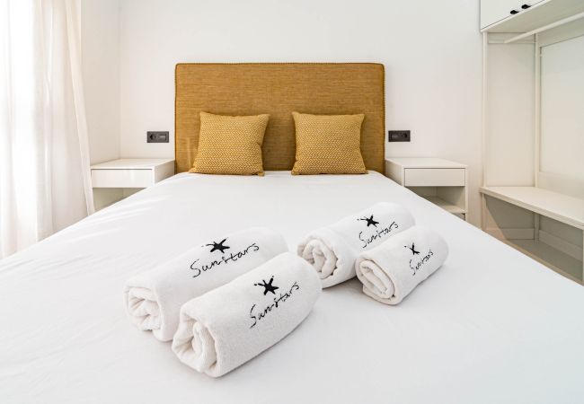Lägenhet i Nueva andalucia - Modern fully renovated 4 bedroom apartment in the heart of Nueva Andalucia, walking distance to Centro Plaza  Lägenhet i Nueva andalucia - Modern fully renovated 4 bedroom apartment in the heart of Nueva Andalucia, walking distance to Centro Plaza