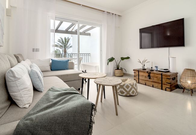 Lägenhet i Estepona - Beach front apartment in Estepona with sea views  Lägenhet i Estepona - Beach front apartment in Estepona with sea views