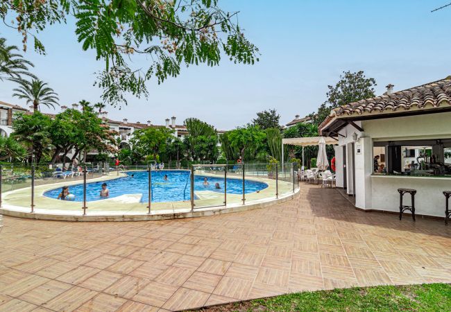 Lägenhet i Estepona - Beach front apartment in Estepona with sea views  Lägenhet i Estepona - Beach front apartment in Estepona with sea views