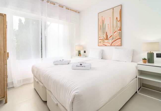 Lägenhet i Estepona - Beach front apartment in Estepona with sea views  Lägenhet i Estepona - Beach front apartment in Estepona with sea views