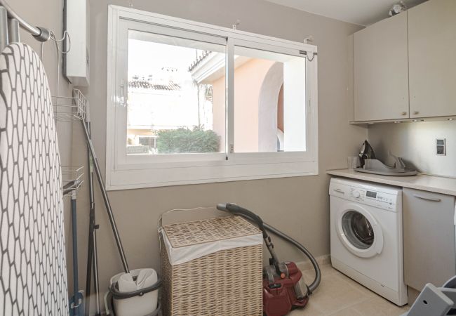 Lägenhet i Estepona - Estepona stylish beach front apartment Lägenhet i Estepona - Estepona stylish beach front apartment