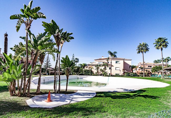 Lägenhet i Estepona - Estepona stylish beach front apartment Lägenhet i Estepona - Estepona stylish beach front apartment