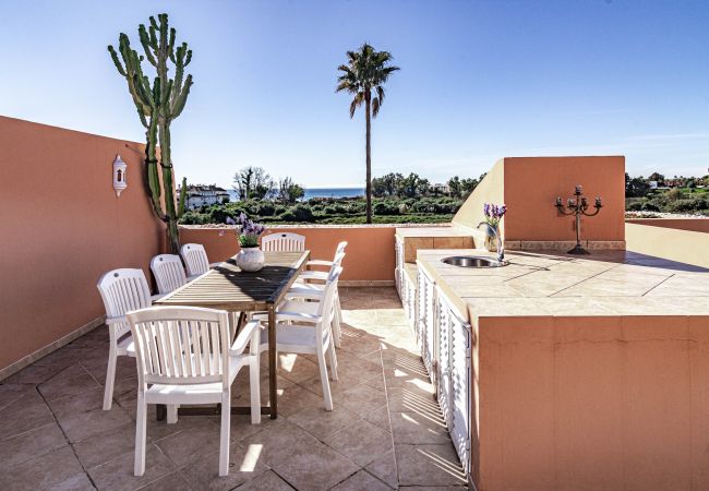 Lägenhet i Estepona - Estepona stylish beach front apartment Lägenhet i Estepona - Estepona stylish beach front apartment