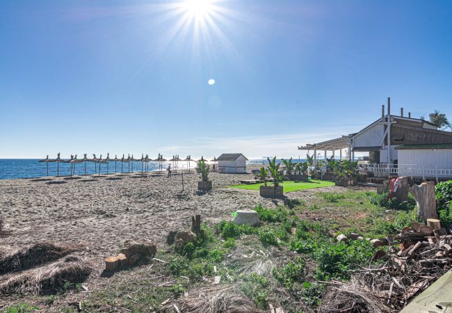 Lägenhet i Estepona - Estepona stylish beach front apartment Lägenhet i Estepona - Estepona stylish beach front apartment