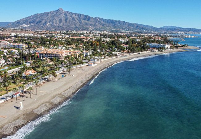 Lägenhet i San Pedro de Alcántara - 4 bedroom apartment 150m from the beach Lägenhet i San Pedro de Alcántara - 4 bedroom apartment 150m from the beach