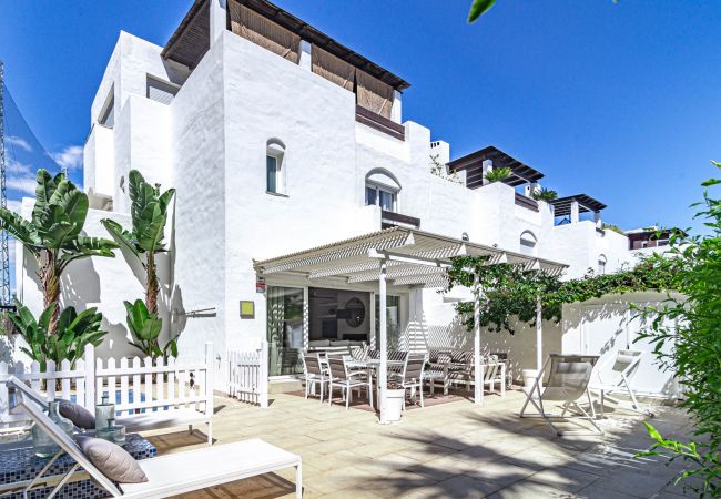 Radhus i San Pedro de Alcántara - Beach front townhouse with plunge pool  Radhus i San Pedro de Alcántara - Beach front townhouse with plunge pool