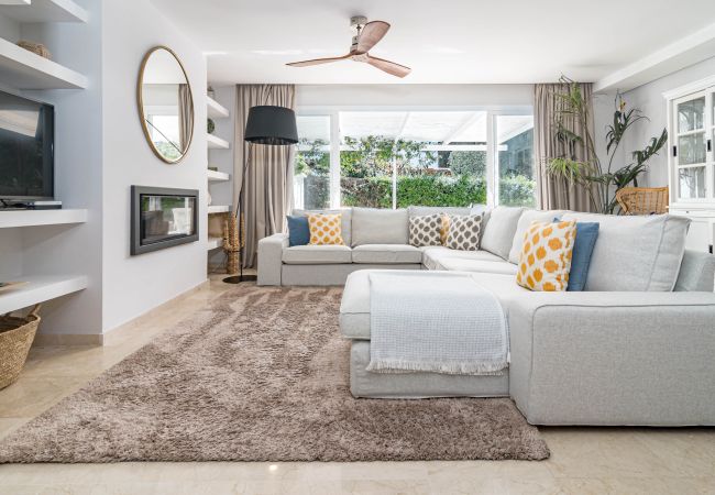 Radhus i San Pedro de Alcántara - Beach front townhouse with plunge pool  Radhus i San Pedro de Alcántara - Beach front townhouse with plunge pool