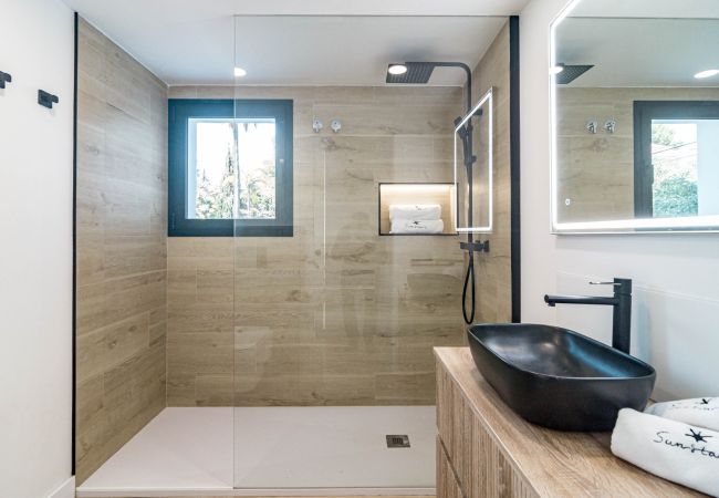 Lägenhet i Nueva andalucia - Modern apartment in prime location  Lägenhet i Nueva andalucia - Modern apartment in prime location