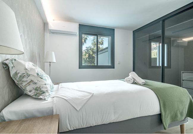 Lägenhet i Nueva andalucia - Modern apartment in prime location  Lägenhet i Nueva andalucia - Modern apartment in prime location