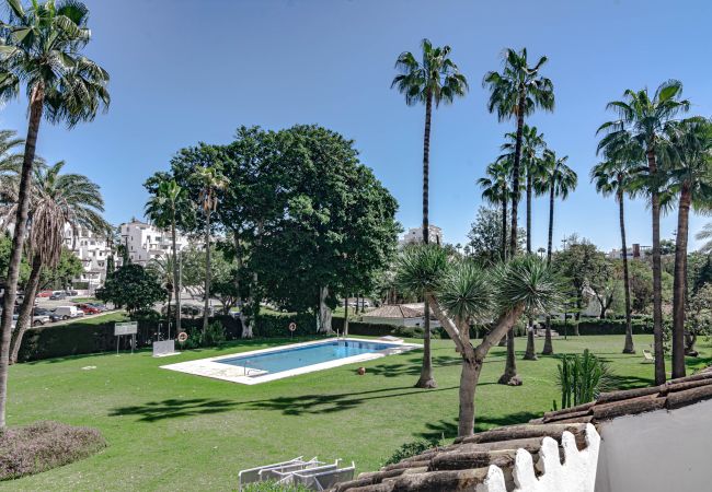 Lägenhet i Nueva andalucia - Modern apartment in prime location  Lägenhet i Nueva andalucia - Modern apartment in prime location