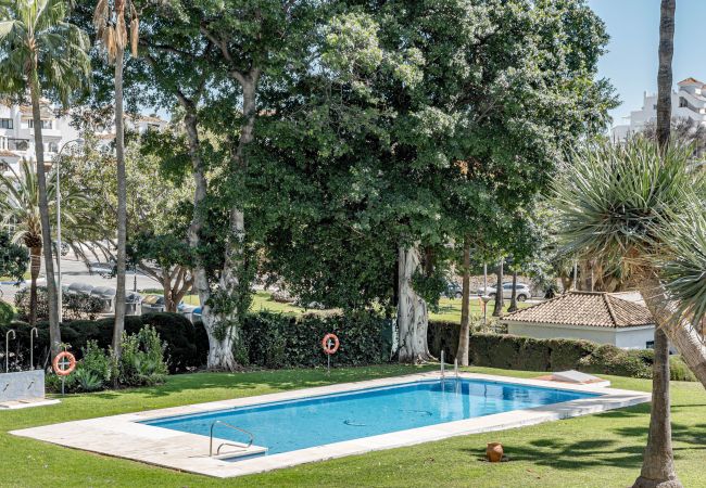 Lägenhet i Nueva andalucia - Modern apartment in prime location  Lägenhet i Nueva andalucia - Modern apartment in prime location