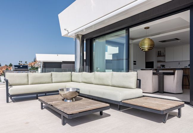 Lägenhet i Nueva andalucia - Ultra Luxury Penthouse With Plunge Pool  Lägenhet i Nueva andalucia - Ultra Luxury Penthouse With Plunge Pool