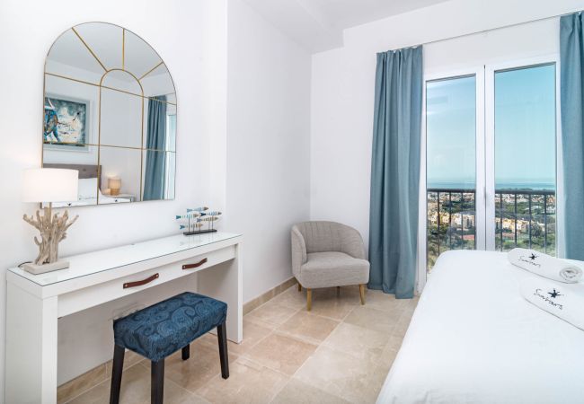 Lägenhet i Benahavís - Exclusive Penthouse with Rooftop and Panoramic Sea views Lägenhet i Benahavís - Exclusive Penthouse with Rooftop and Panoramic Sea views