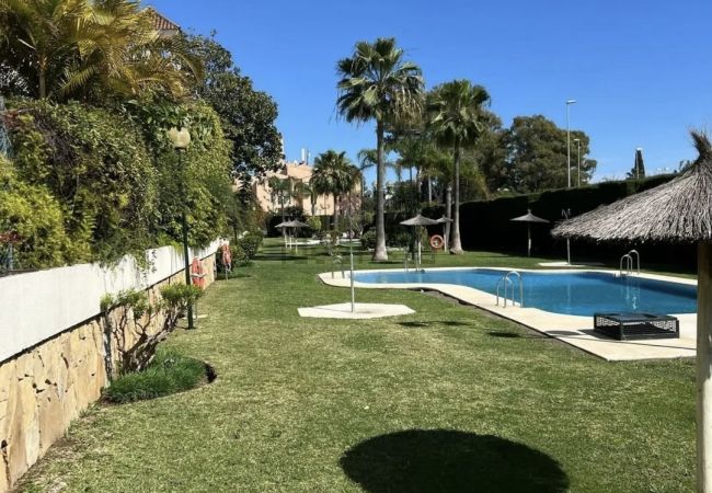 Lägenhet i Nueva andalucia - Stylish getaway appartment near Puerto Banús Lägenhet i Nueva andalucia - Stylish getaway appartment near Puerto Banús