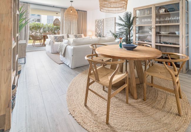 Lägenhet i Estepona - Designer Apartment with Sunny Outdoor Space Lägenhet i Estepona - Designer Apartment with Sunny Outdoor Space