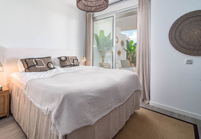 Lägenhet i Estepona - Designer Apartment with Sunny Outdoor Space Lägenhet i Estepona - Designer Apartment with Sunny Outdoor Space