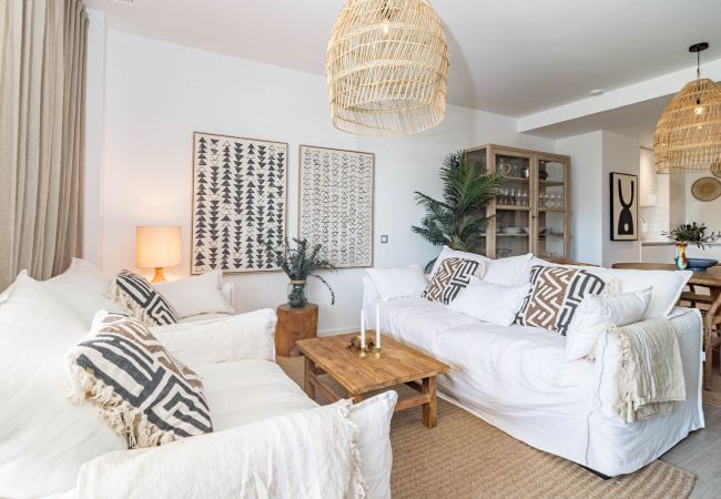 Lägenhet i Estepona - Designer Apartment with Sunny Outdoor Space Lägenhet i Estepona - Designer Apartment with Sunny Outdoor Space