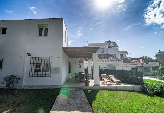 Lägenhet i Estepona - Stylish Townhouse with Rooftop  Lägenhet i Estepona - Stylish Townhouse with Rooftop