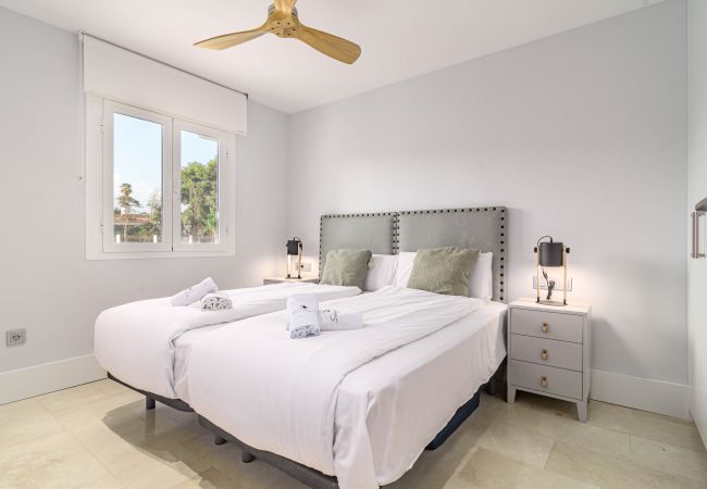 Villa i San Pedro de Alcántara - Huge townhouse with private pool and rooftop  Villa i San Pedro de Alcántara - Huge townhouse with private pool and rooftop