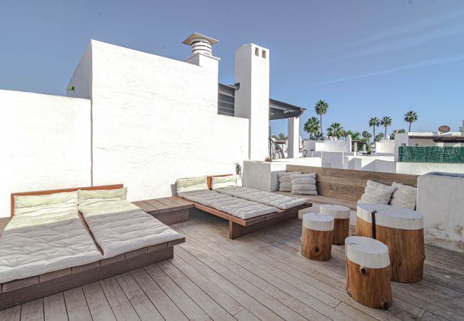 Villa i San Pedro de Alcántara - Huge townhouse with private pool and rooftop  Villa i San Pedro de Alcántara - Huge townhouse with private pool and rooftop