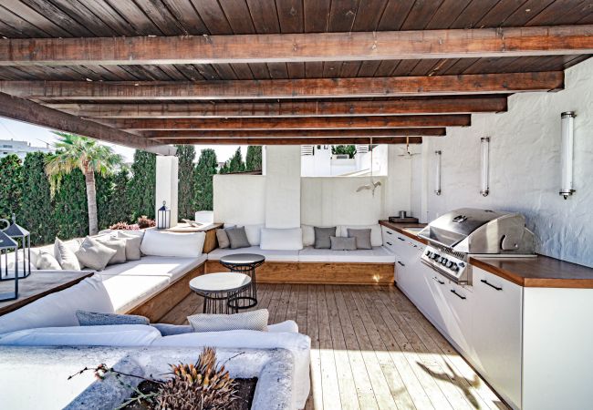 Villa i San Pedro de Alcántara - Huge townhouse with private pool and rooftop  Villa i San Pedro de Alcántara - Huge townhouse with private pool and rooftop